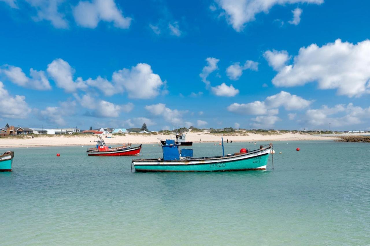 Bliss On The Bay Villa Struisbaai Bagian luar foto