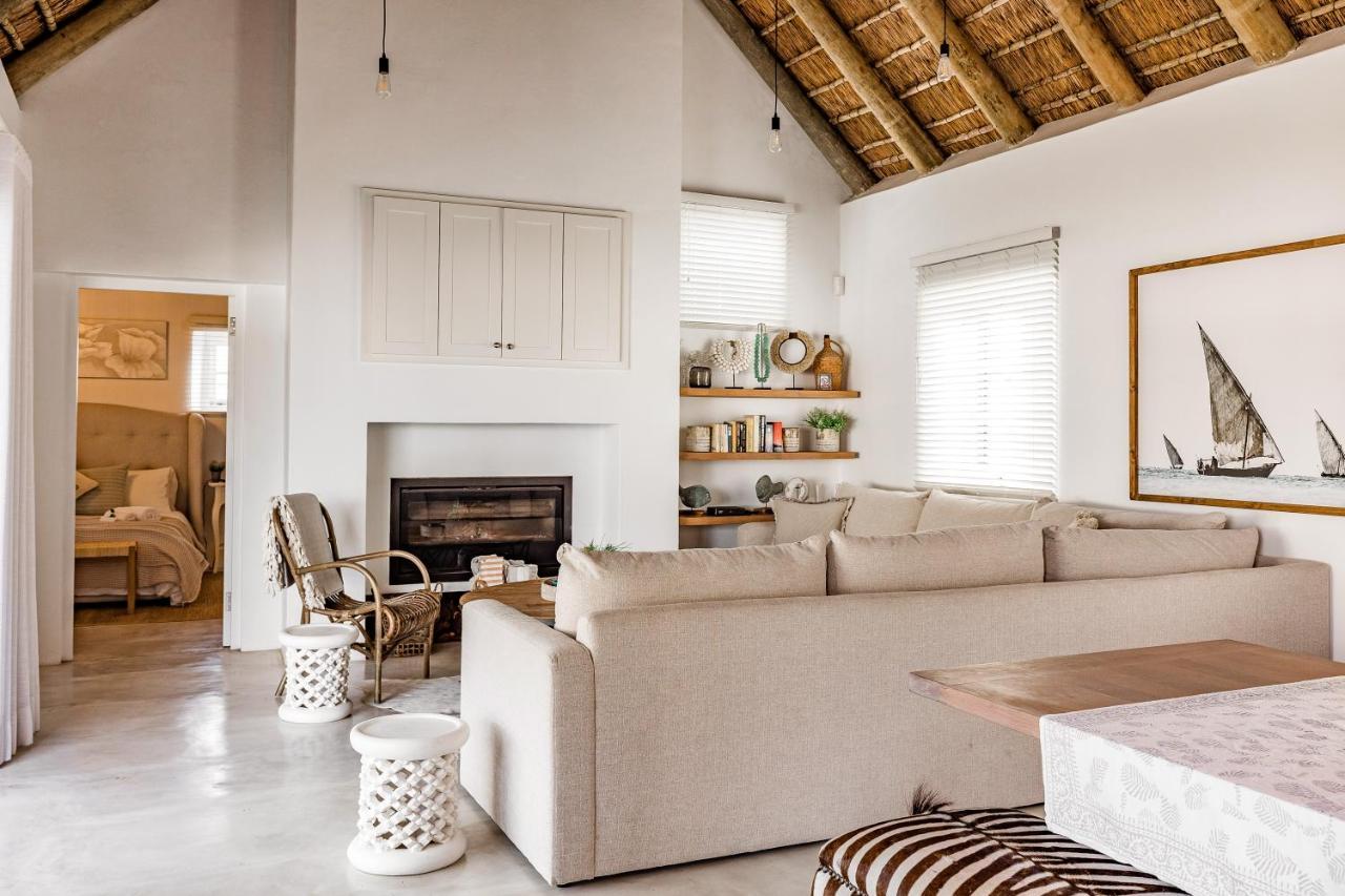 Bliss On The Bay Villa Struisbaai Bagian luar foto