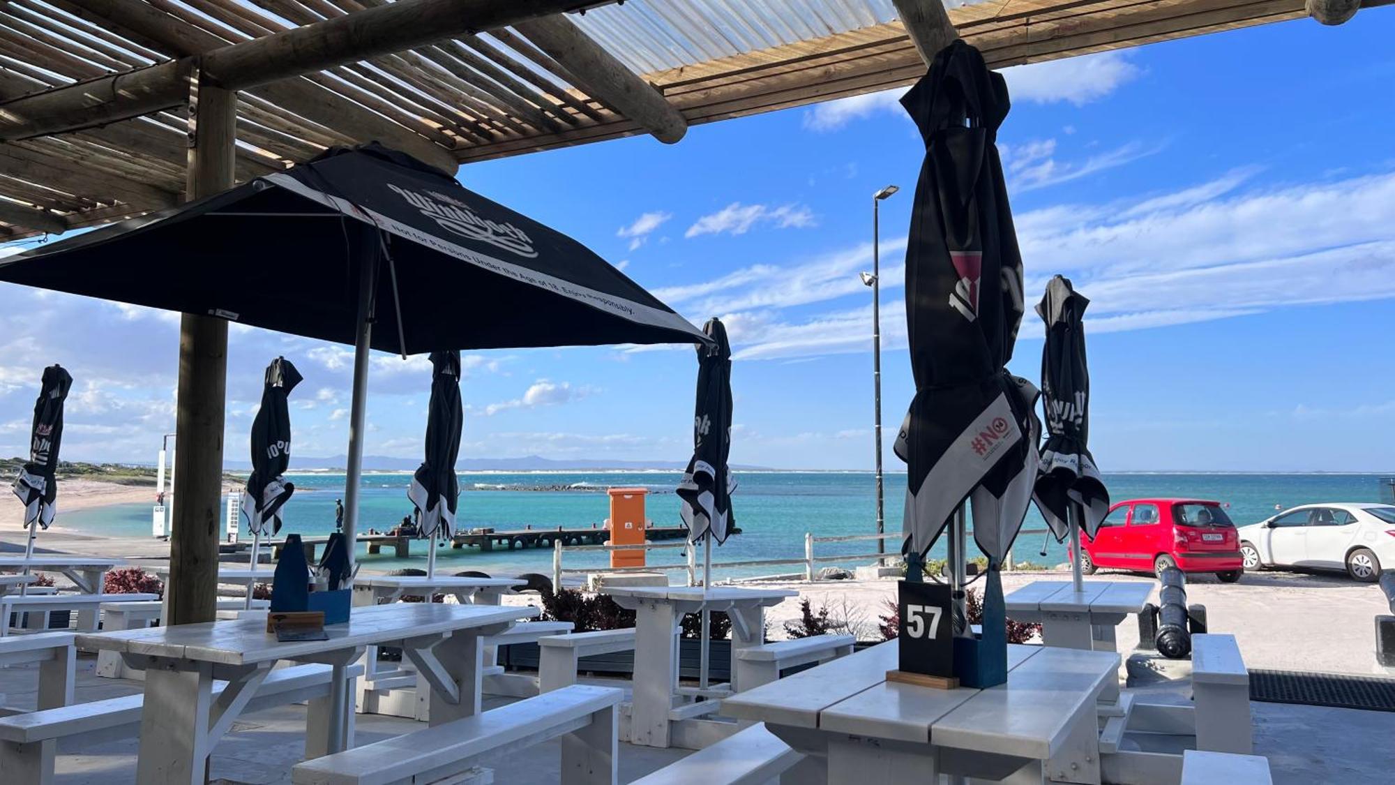 Bliss On The Bay Villa Struisbaai Bagian luar foto