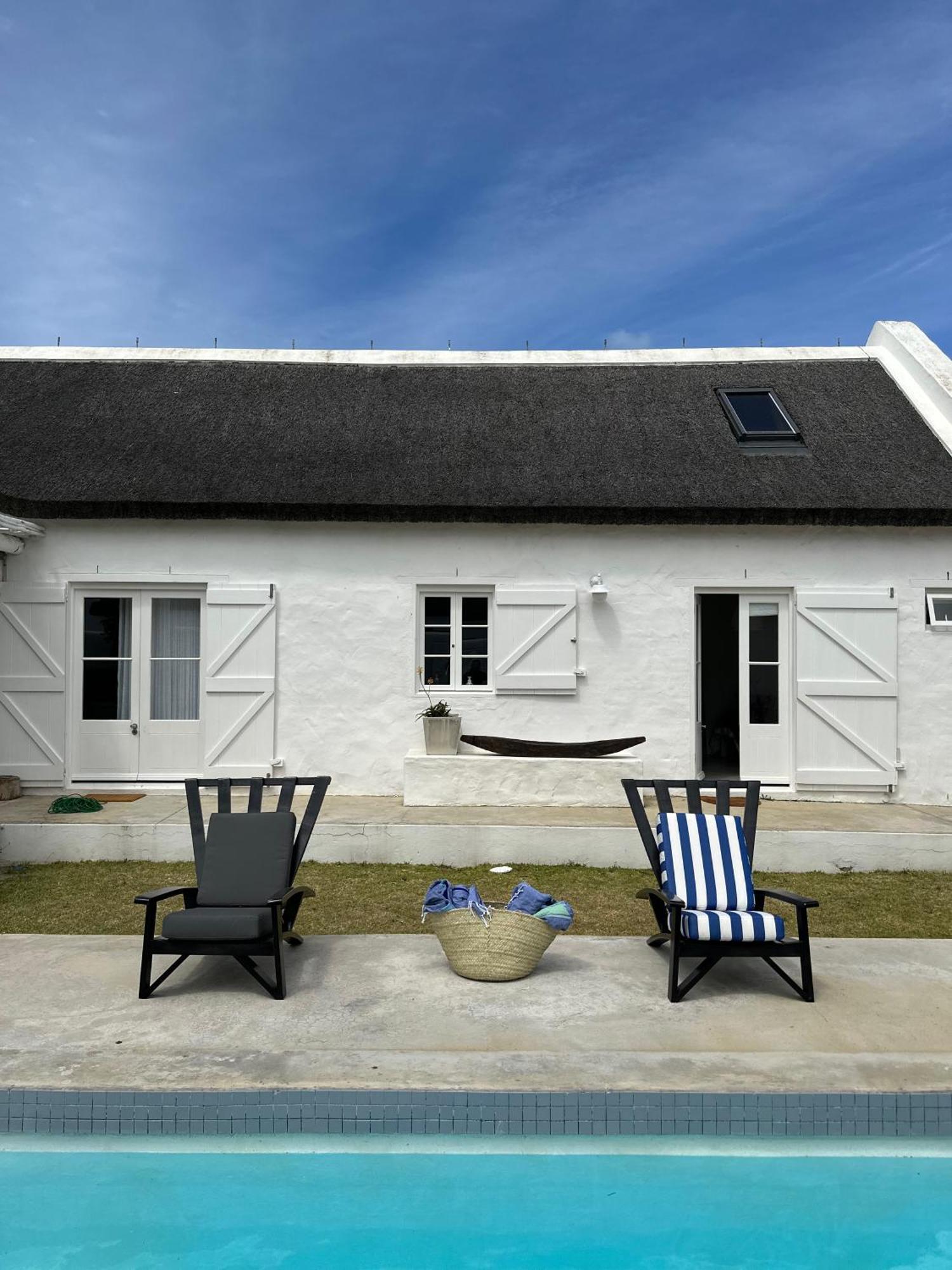 Bliss On The Bay Villa Struisbaai Bagian luar foto
