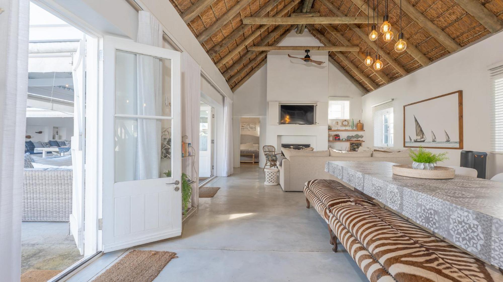 Bliss On The Bay Villa Struisbaai Bagian luar foto