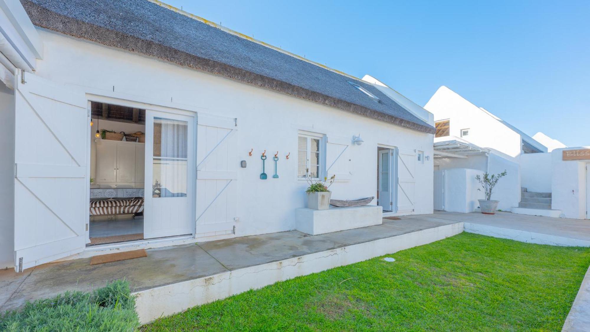 Bliss On The Bay Villa Struisbaai Bagian luar foto