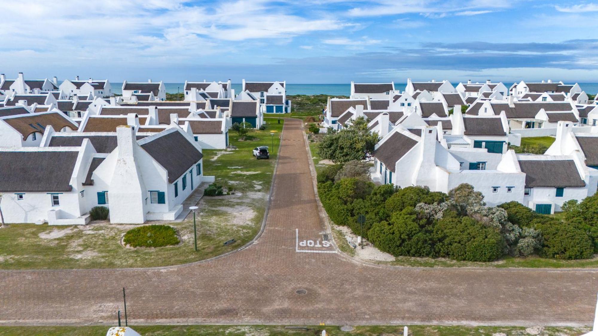 Bliss On The Bay Villa Struisbaai Bagian luar foto